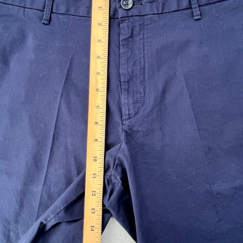 IZOD Chino Shorts Mens 34 Navy Blue Flat Front Cotton Blend Stretch‎ - Picture 7 of 8
